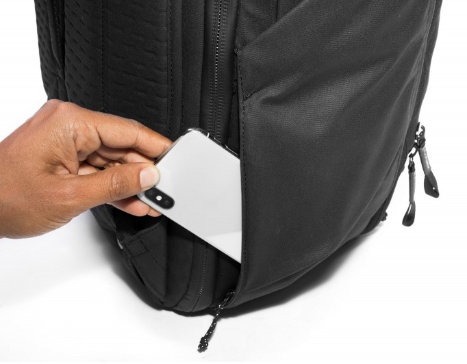 Diseño de pico bolsa de viaje 45l negra - Imagen 2